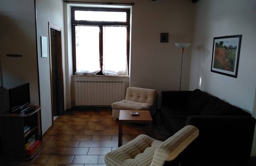 Torricella Sicura Villa | House with garden on the Laga Mountains, near forest, river, mountain trails