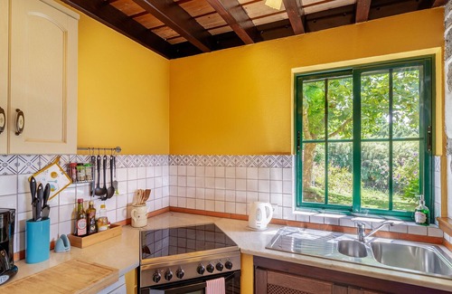 Ginetes House | House with garden and sea views