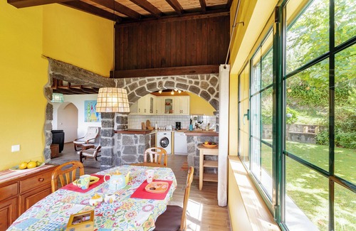 Ginetes Apartment | House with garden and sea views