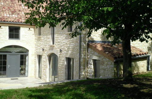 Jayac House | HOUSE WITH HEATED INDOOR POOL
