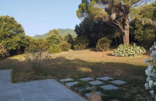 Rogliano House | House with large garden, close to the sea and all amenities. Ideal for families
