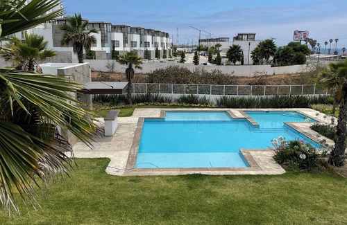 Popotla House | House with pool and ocean view 5 min from baja Fest