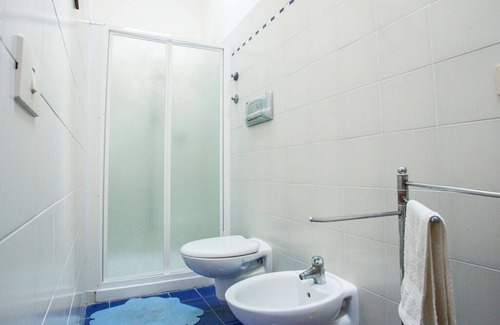 Vulcano Porto House | House with patio a few steps from the sea