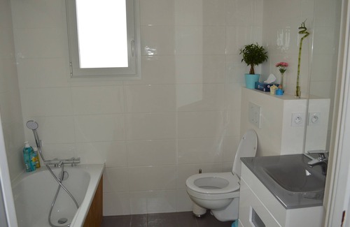Saint-Pol-de-Leon House | House with sea view, near beach and town center.