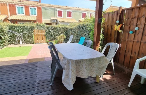 Le Barcares House | House with small garden.