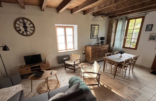 Autoire House | House with stunning views of the cliffs