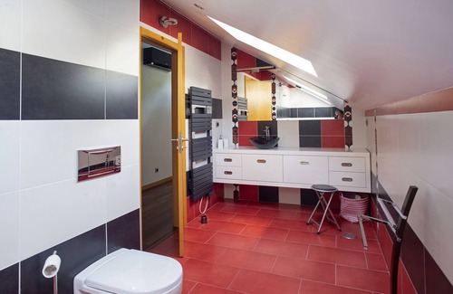 Gondomar House | House with swimming pool near the beach and mountains