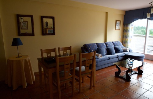 Perbes Ski Chalet | HOUSE WITH SWIMMING POOL IN MIÑO