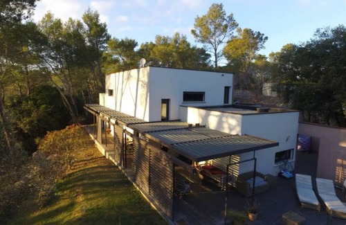 Les 3 Ponts House | House with swimming pool and outbuilding