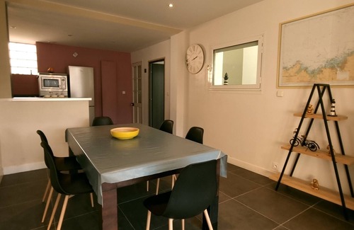 Dinard House | House with terrace near the beach
