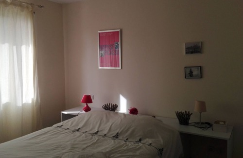 Messanges House | House with two terraces (south and north) and direct access to the bike path.