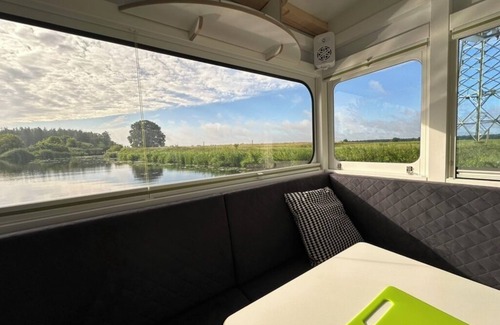 Oberhavel Boat Rental | Houseboat Queen Emma! Deep relaxation on gently rocking waves!