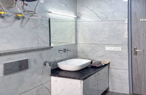 South City I Hotel | Housr Studio Rooms Sector 30 Gurgaon