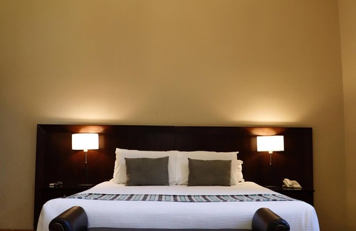 Belen de Escobar Hotel | Howard Johnson by Wyndham Escobar Hotel