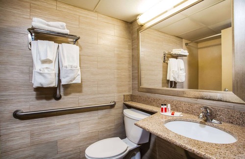 North Plainfield Hotel | Howard Johnson by Wyndham North Plainfield