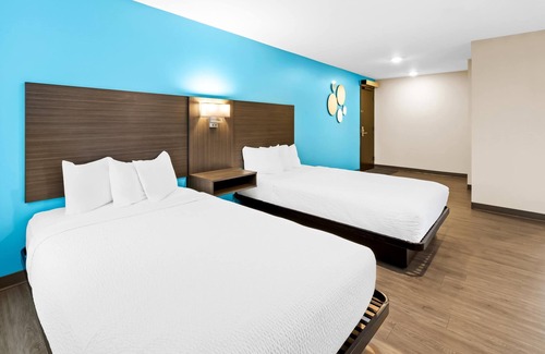 Thunder Bay Hotel | Howard Johnson by Wyndham Thunder Bay