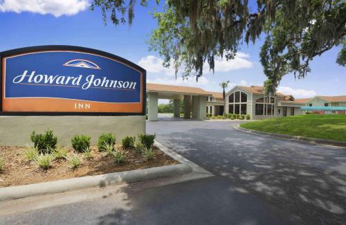 Burton Hotel | Howard Johnson by Wyndham Beaufort/Parris Island