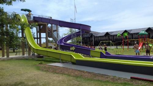 San Pedro Hotel | Howard Johnson Marinas & Resort