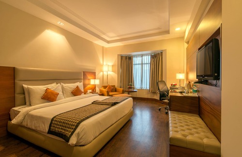 Taj Ganj Hotel | Howard Plaza - The Fern Agra