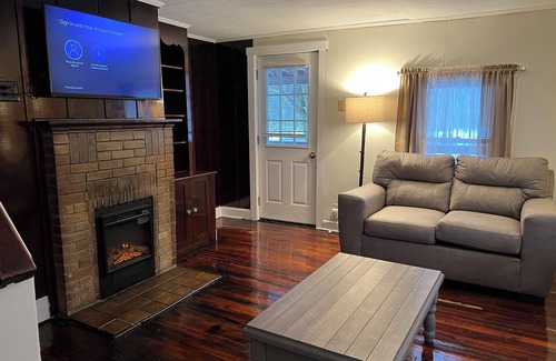 Logan Other | Howdy's Haven-Peaceful getaway in the Hocking Hills. 23 shared acres with host.