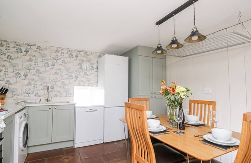 Bampton Cottage | HOWES BECK COTTAGE, pet friendly, with open fire in Penrith
