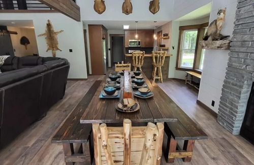 Queensbury House | Hse Nr Lk George+Saratoga Rce Trck w/Indoor HotTub