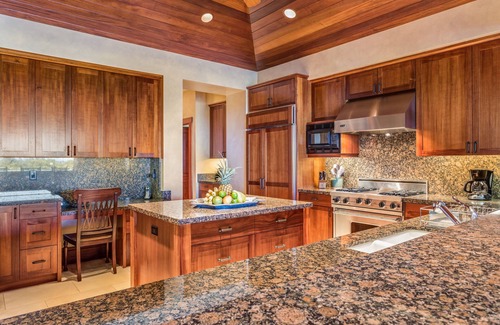 Kaupulehu House | Hualalai 72-105 Pakui~private residence~pool~spa~walking distance to resort