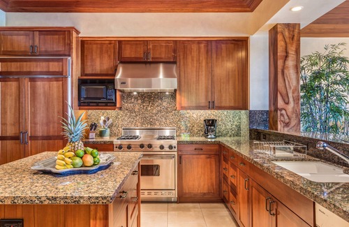 Kaupulehu House | Hualalai 72-105 Pakui~private residence~pool~spa~walking distance to resort