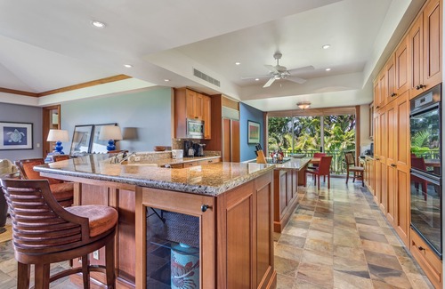 Kaupulehu Villa | Hualalai Waiulu Villa 137D~Great views overlooking Punawai Pond+Golf Course