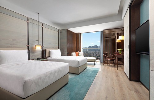 Haining Hotel | HUALUXE Haining by IHG