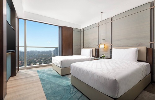 Haining Hotel | HUALUXE Haining by IHG