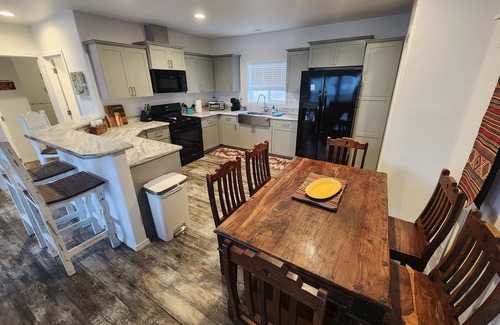 Alto Cabin | Huckleberry Hideaway 3BR/2BA close to Ski Apache and Ruidoso Winter Park