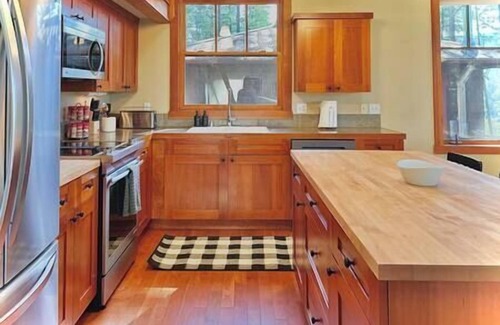 Eastsound House | Huckleberry House - New Listing!