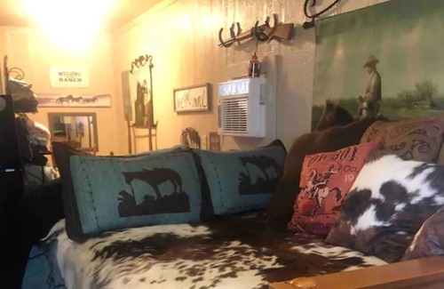 Shawnee Cabin | Huckleberry & Hucklebella Cabin