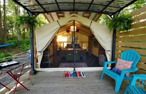 Mount Marion RV Rental | Hudson Valley’s Waterfront Camping Getaway with electric, water and KAYAKS!