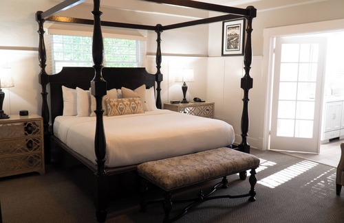 Jackson Hole Hotel | Huff House Inn and Cabins