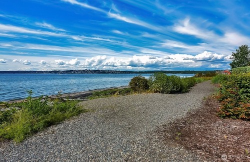 Birch Bay Condo | Huge 3 BED/2 BATH Penthouse Birch Bay!