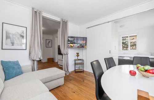 Downtown Apartment | Huge Apartment - Best Location - Large Patio