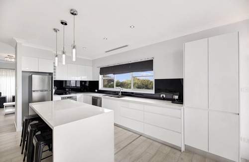Port Macquarie House | Huge Family Friendly Home - Lighthouse Beach Views.