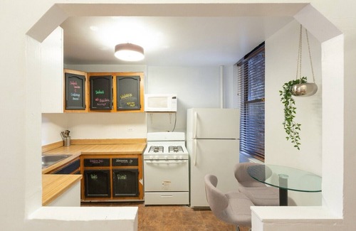 Ukrainian Village Apartment | Huge five-bedroom loft-style apartment in the heart of East Village