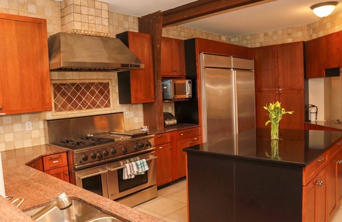 Auburn House | Huge Lakefront A-frame on Owasco, 4 king bedrooms, 5 bathrooms, Sleeps 10-12
