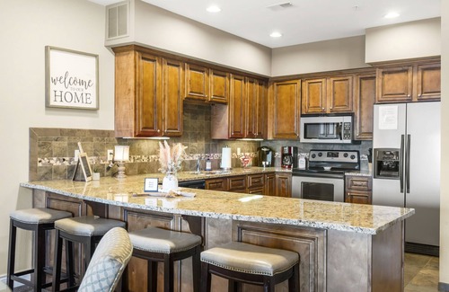 Branson Condo | HUGE LUXURY Condo with Pool! Elevator! Fun! Rec PLEX!12 Min To SDC & TB RK LAKE!