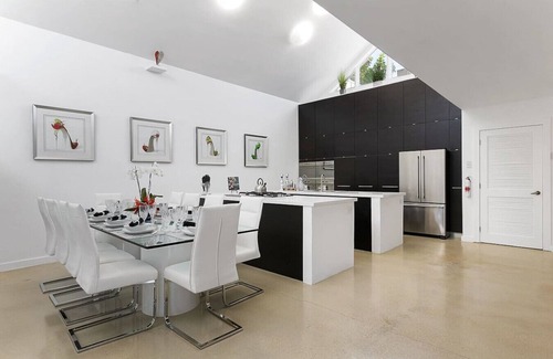 Downtown Fort Lauderdale House | Huge Mansion, Game Room, Heated Pool, City view Rooftop, Walk to Las Olas