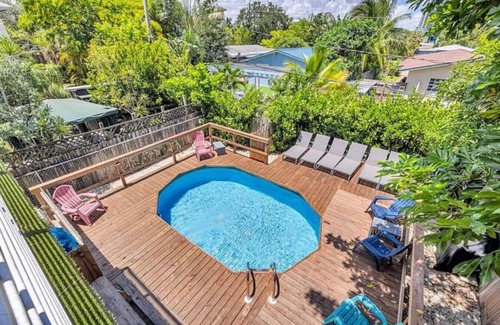 Downtown Fort Lauderdale House | Huge Mansion, Game Room, Heated Pool, City view Rooftop, Walk to Las Olas