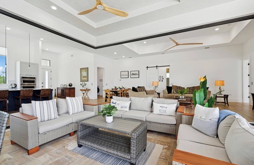 Pine Valley Villa | Huge Pool, Gulf Coast Luxury, Peace & Quiet, Bikes