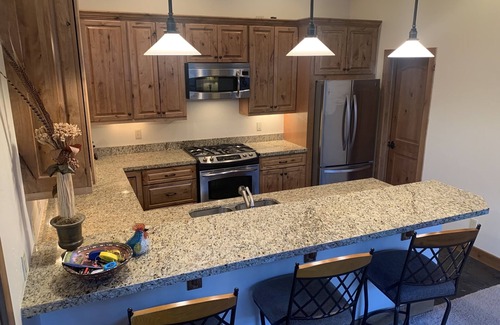 Crested Butte Villa | Huge Twnhm 4 Bedroom Walk to Elevators -Mt Crested Butte