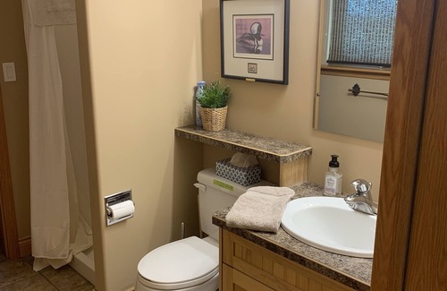 Cardston County Cabin | Huge Waterton River Lodge (Residence on a beautiful 3 acres backing the river)