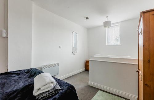 Withernsea Apartment | Hullidays - Withernsea Queen St Duplex Apt
