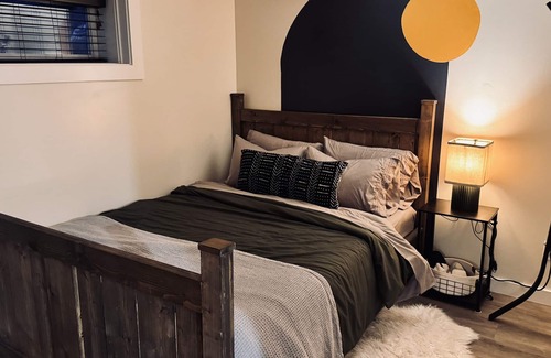 Castlegar House | Humble Heights Basement Suite