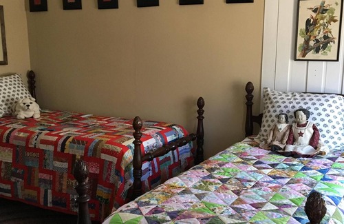 Stoddard Bed & Breakfast | Hummingbird Hill Bed & Breakfast 3